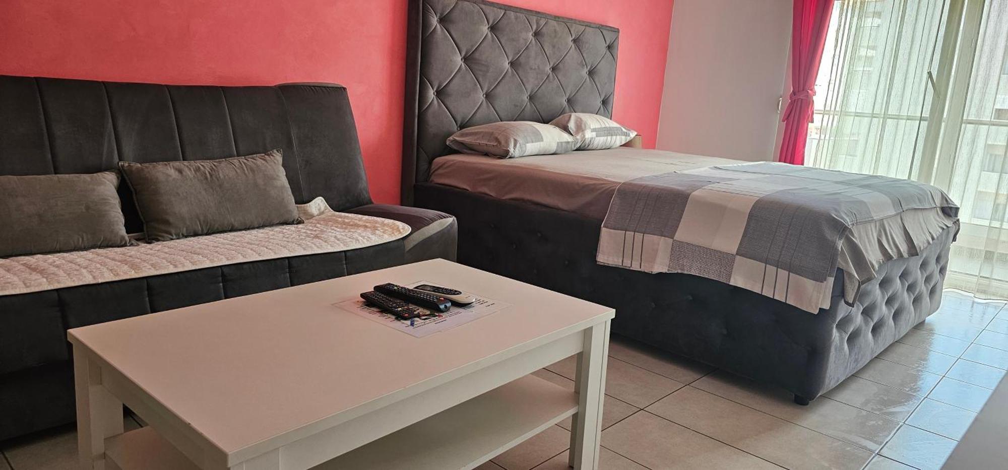 Naki * Podgorica